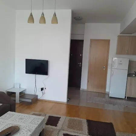Karposh Lueks Big Апартаменты *