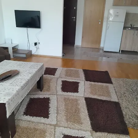Апартаменты Karposh Lueks Big